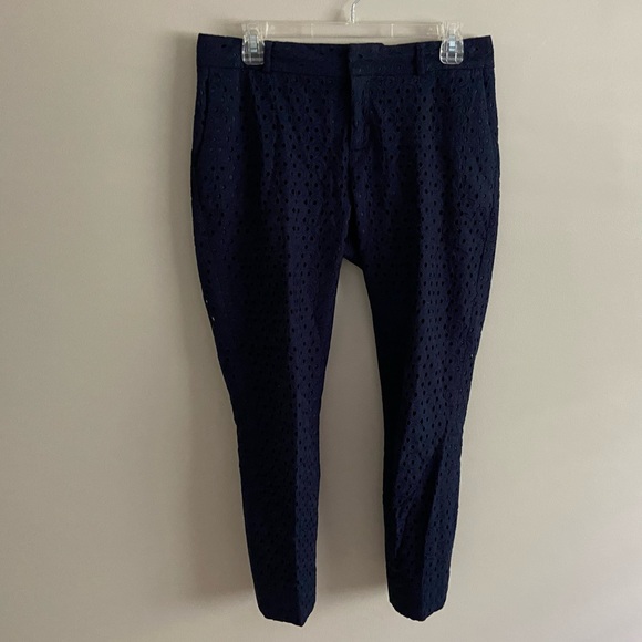 Banana Republic Navy Eyelet Lace Hampton Pant in size 2 - Picture 8 of 8